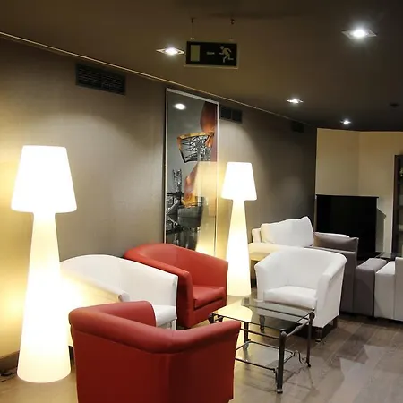 Hotell Conde Duque 3*