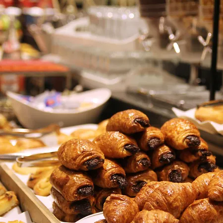 호텔 Conde Duque 3*