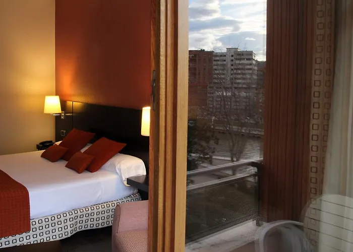 Conde Duque 3* Бильбао