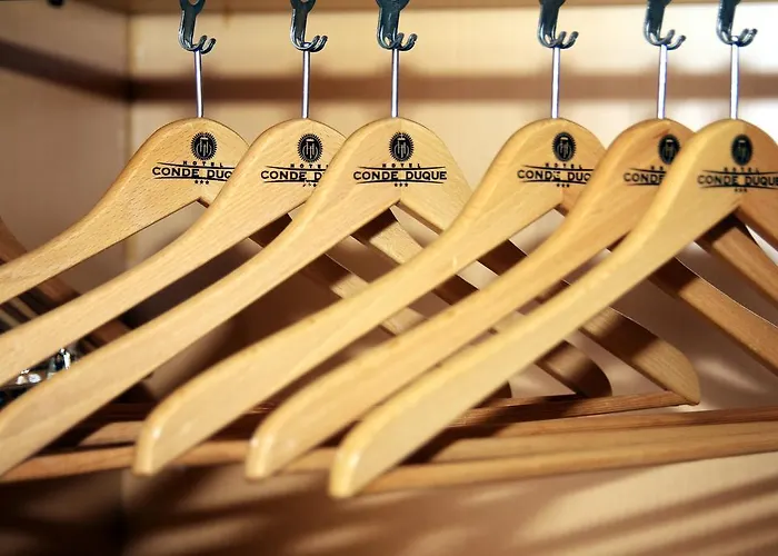 Отель Conde Duque Бильбао